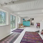 Semesterbostad Gorgeous In With Wifi Rødby